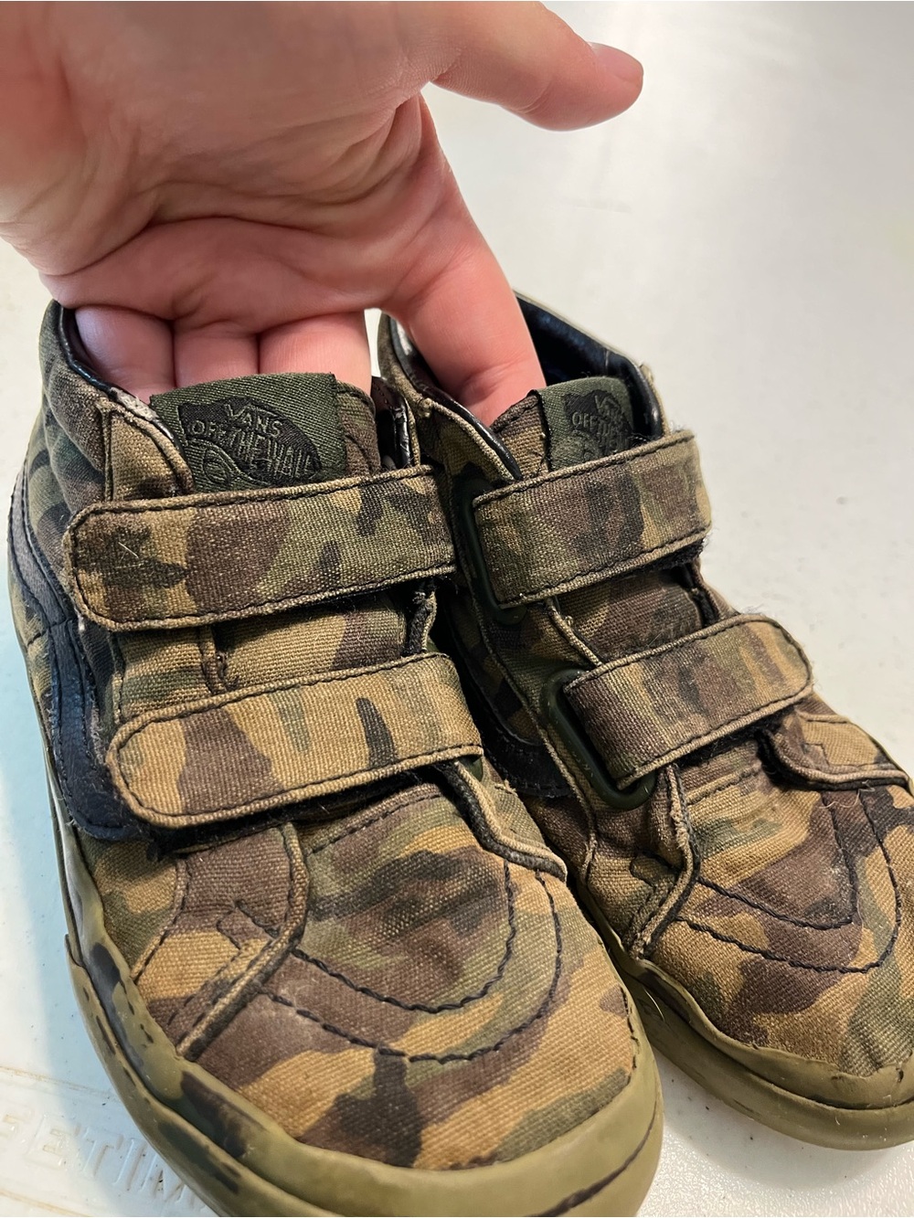 Vans camo boys shoes